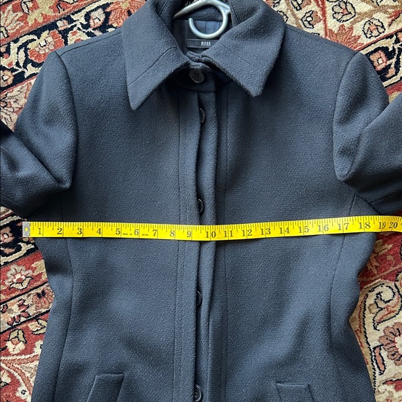 Hugo Boss Coat size 6 - Picture 15 of 15